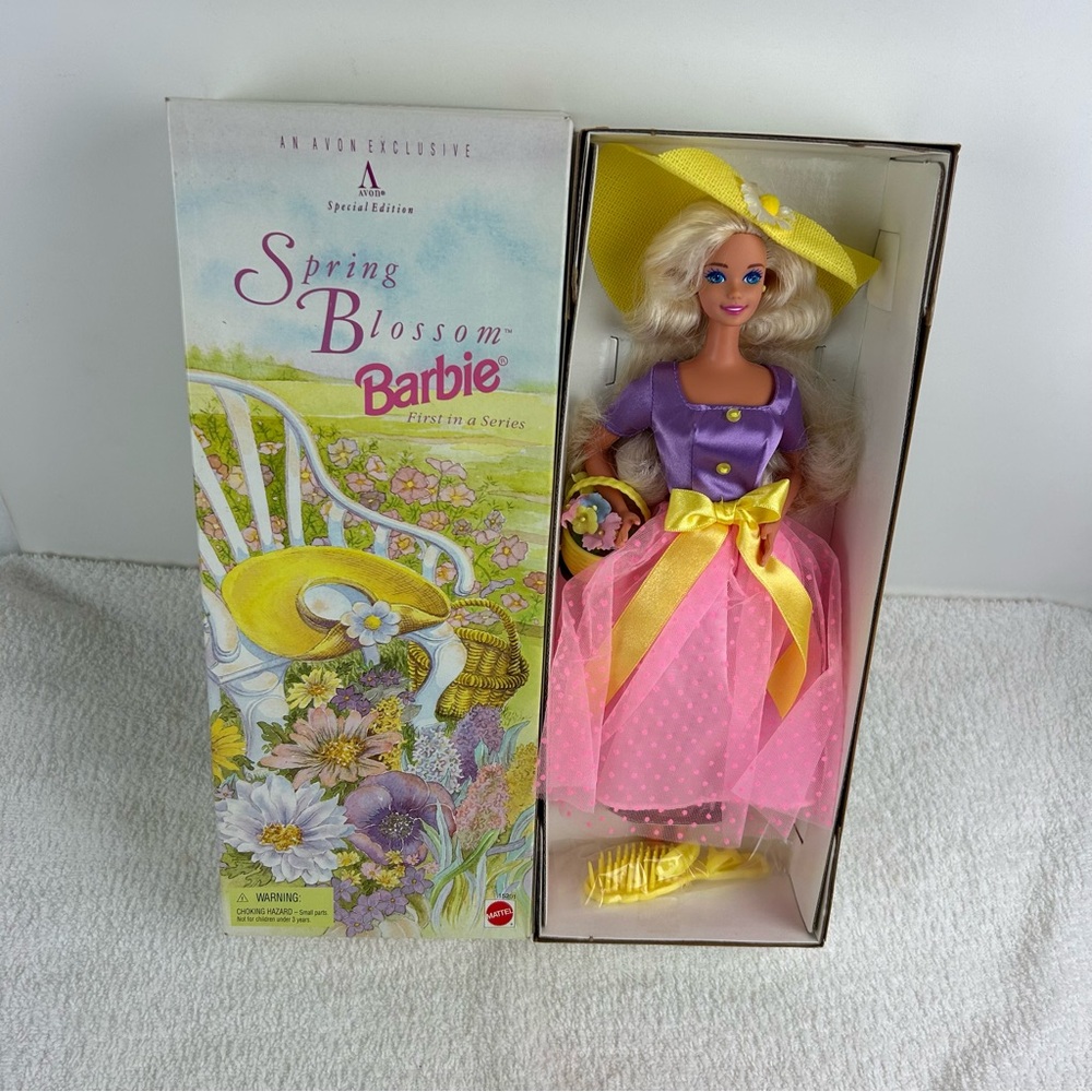 VTG NOS 1995 'Spring Blossom' Avon Exclusive Barbie Doll (1st in Series) Mattel